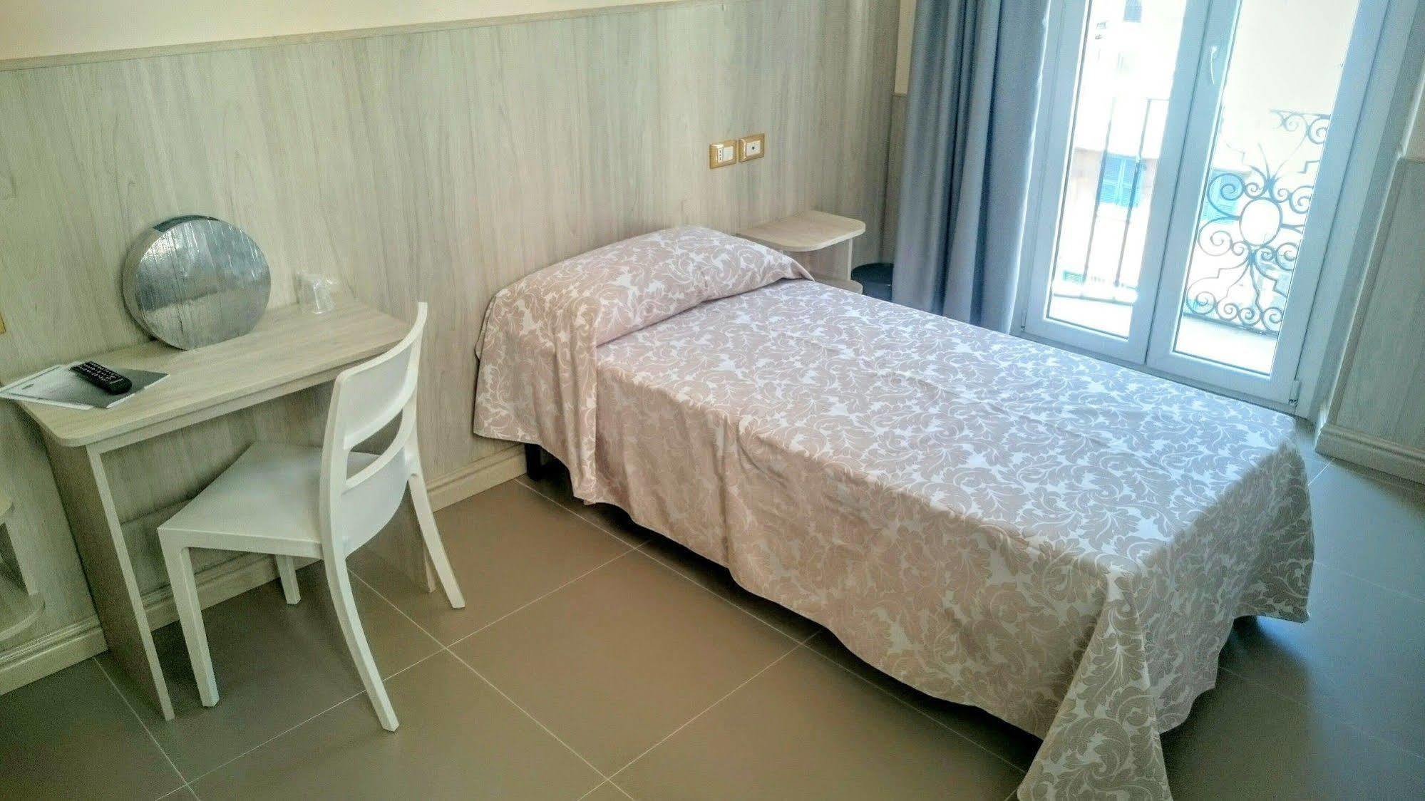 Hotel Cantore Genoa Exterior photo